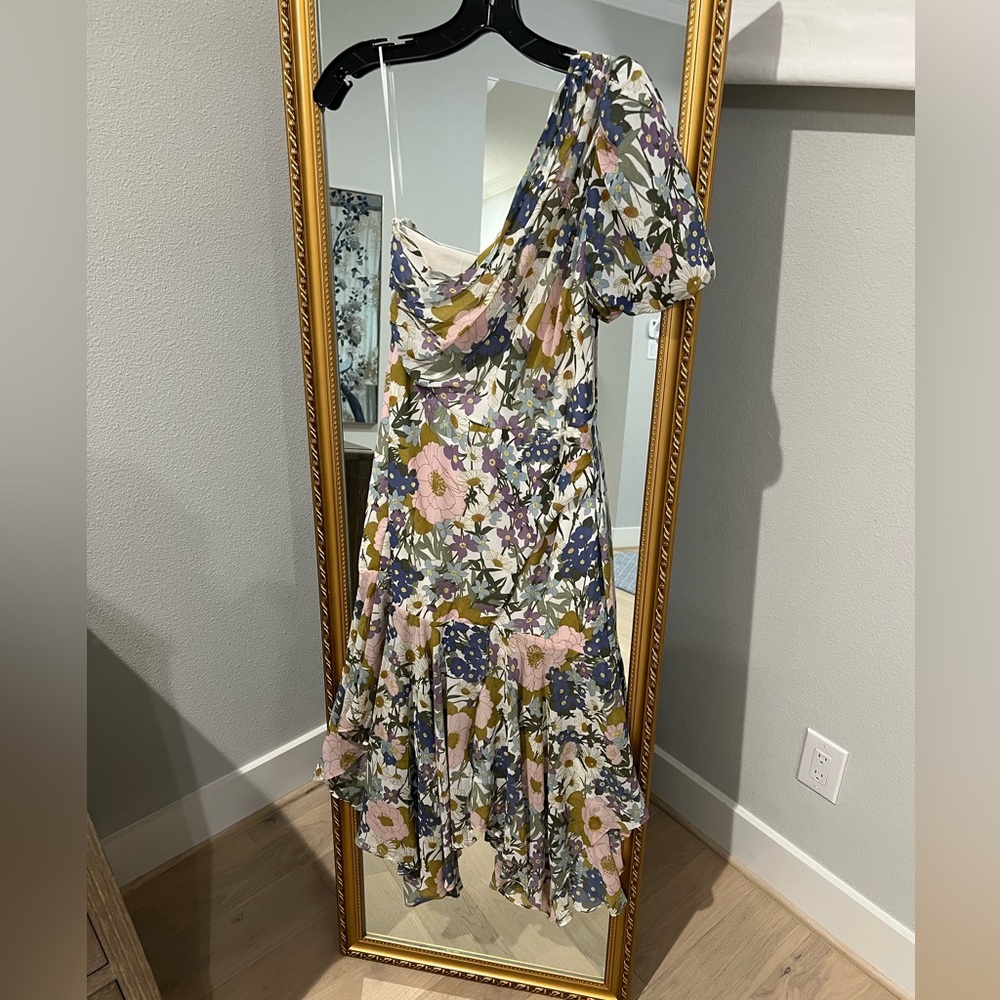ASTR Santorini one shoulder midi dress